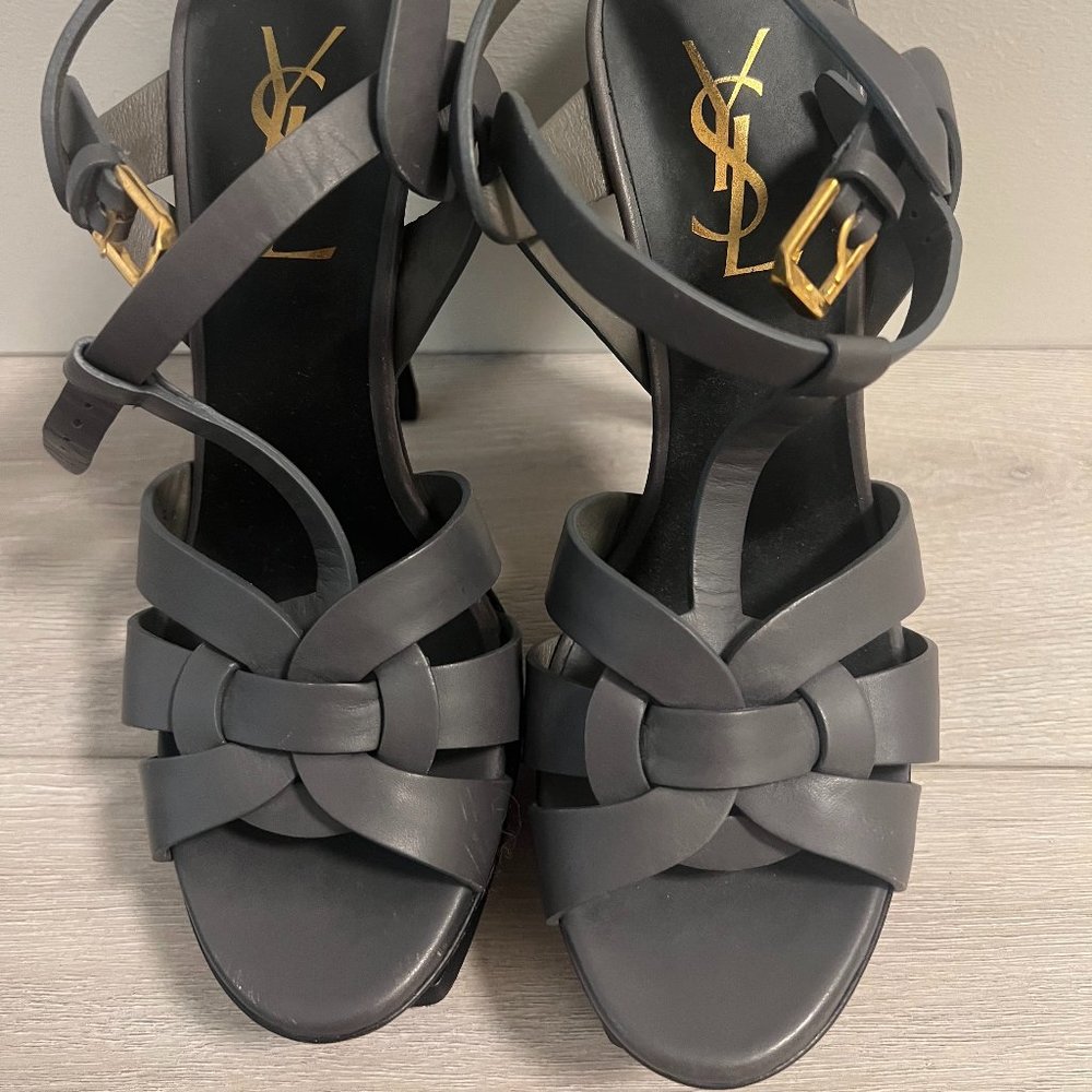 YSL Saint Laurent Tribute heels in Grey